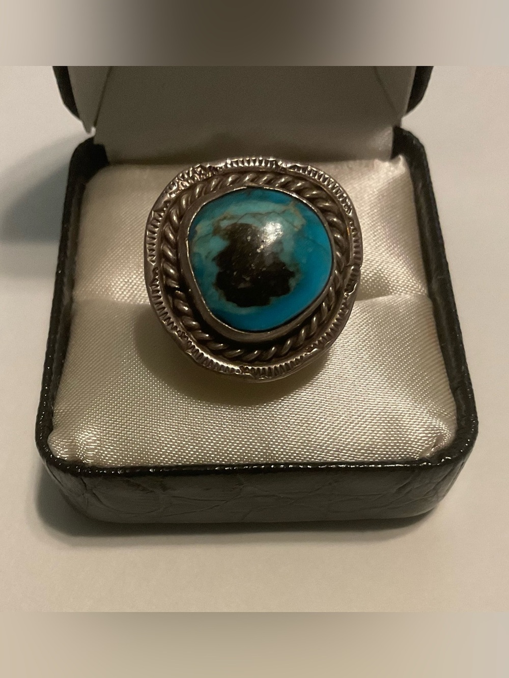 Silver Round Blue Turquoise Bezel Set Ring Size Approx 8 Rope Edge Setting